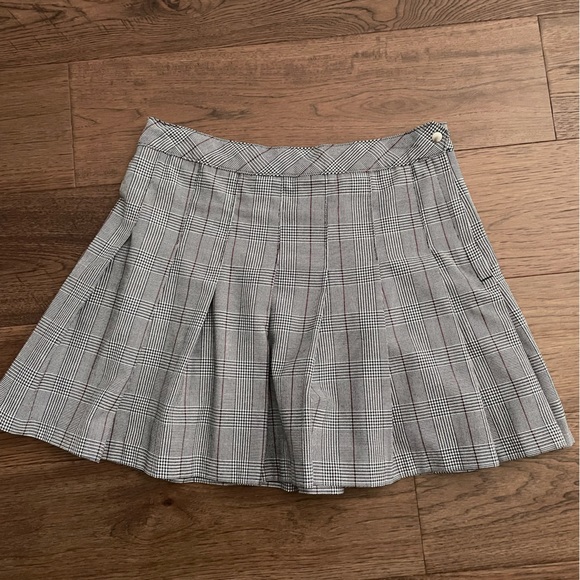 Plaid skirt - Picture 1 of 2